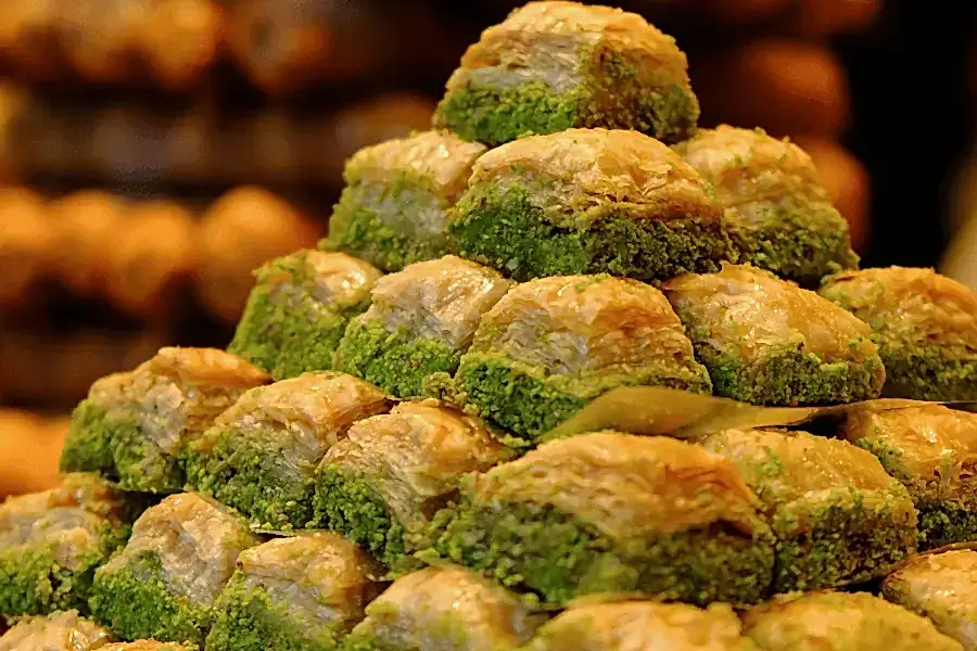 İstanbul'da Türk Yemekleri Yolculuğu 1 turkish-desserts-at-deraliye